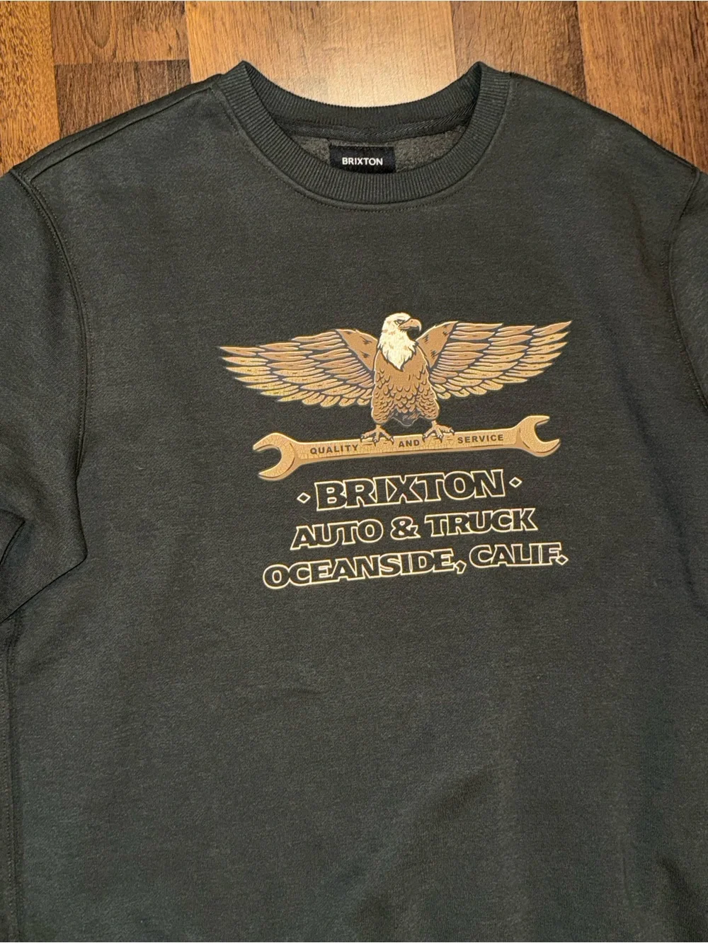 Brixton Mens Crewneck Sweatshirt with Eagle Graphic (size Large)